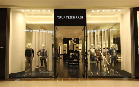 trussardi official site.